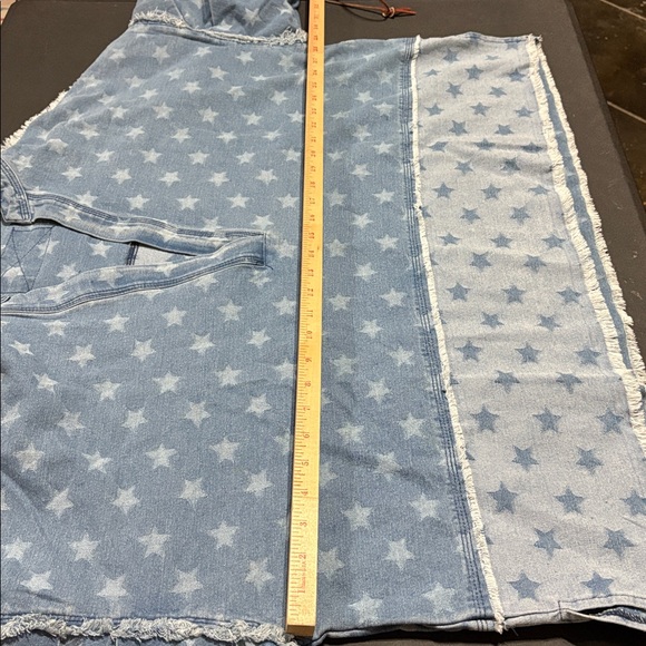 Oli & Hali Blue Star Print Blouse; Size L - Picture 11 of 12